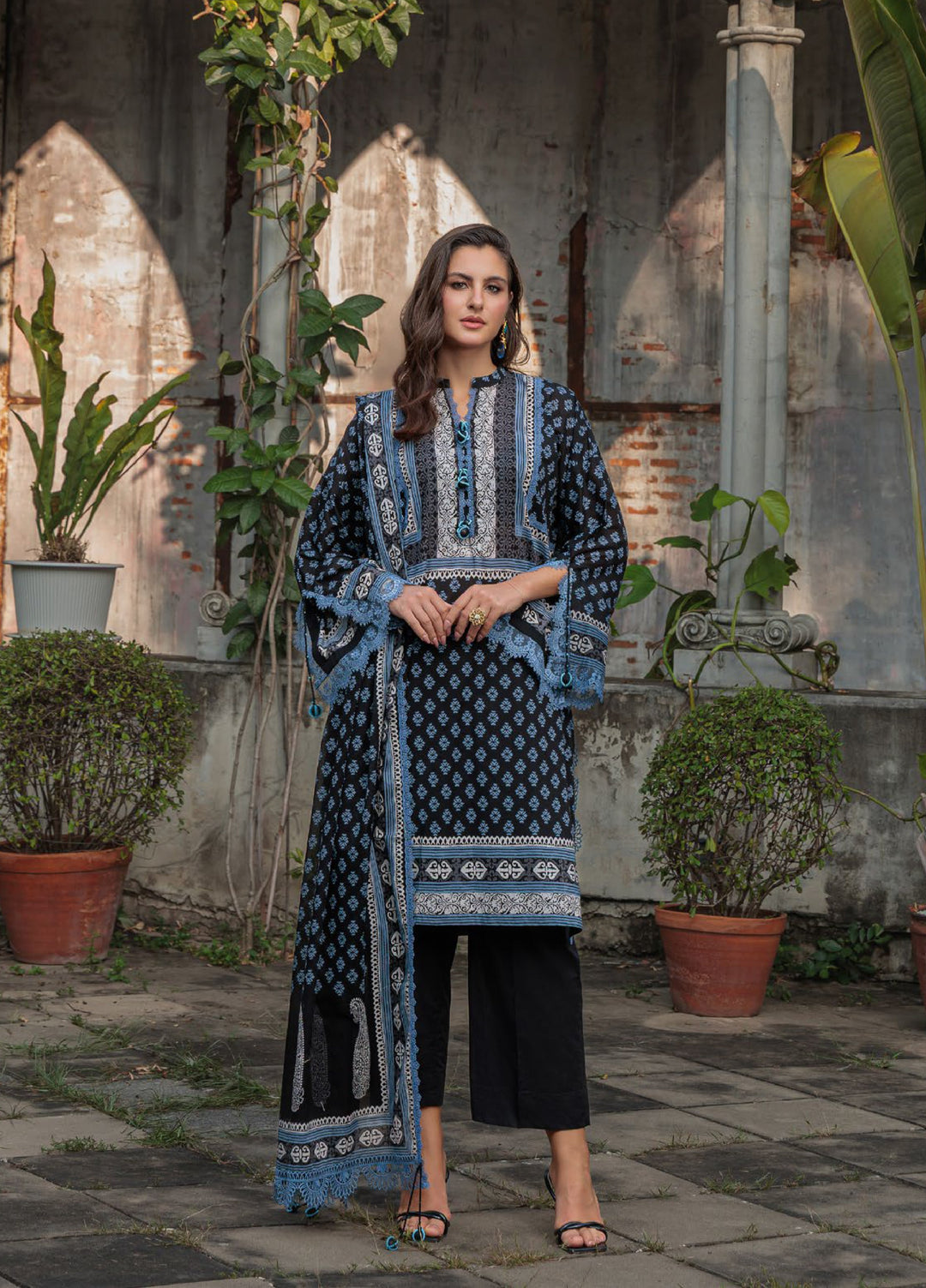 Noir and Blanc by Gul Ahmed Unstitched Printed Lawn 3 Piece Suit GA26UNBL B-62002 - Summer Collection