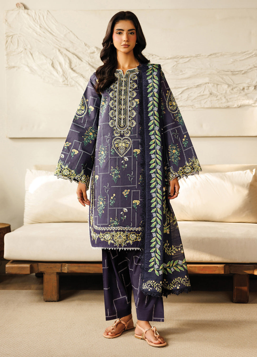 Leila by Mahnur Unstitched Embroidered Lawn 3 Piece Suit MN26ULL L-09 - Summer Collection