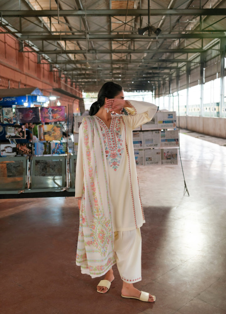 Summer Travels by Casuallite RTW Embroidered Cotton Lawn 3 Piece Suit CL26ULST OUTFIT 06 GOLDEN WHISPER - Casual Collection