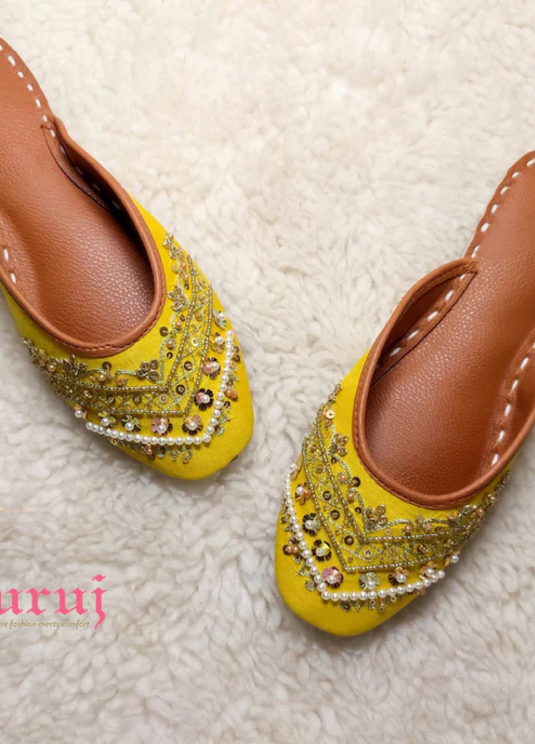 Zuruj Festive Style   Backless Khussay JU-167