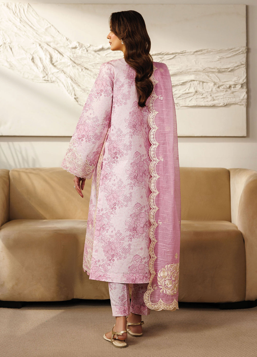 Leila by Mahnur Unstitched Embroidered Lawn 3 Piece Suit MN26ULL L-12 - Summer Collection
