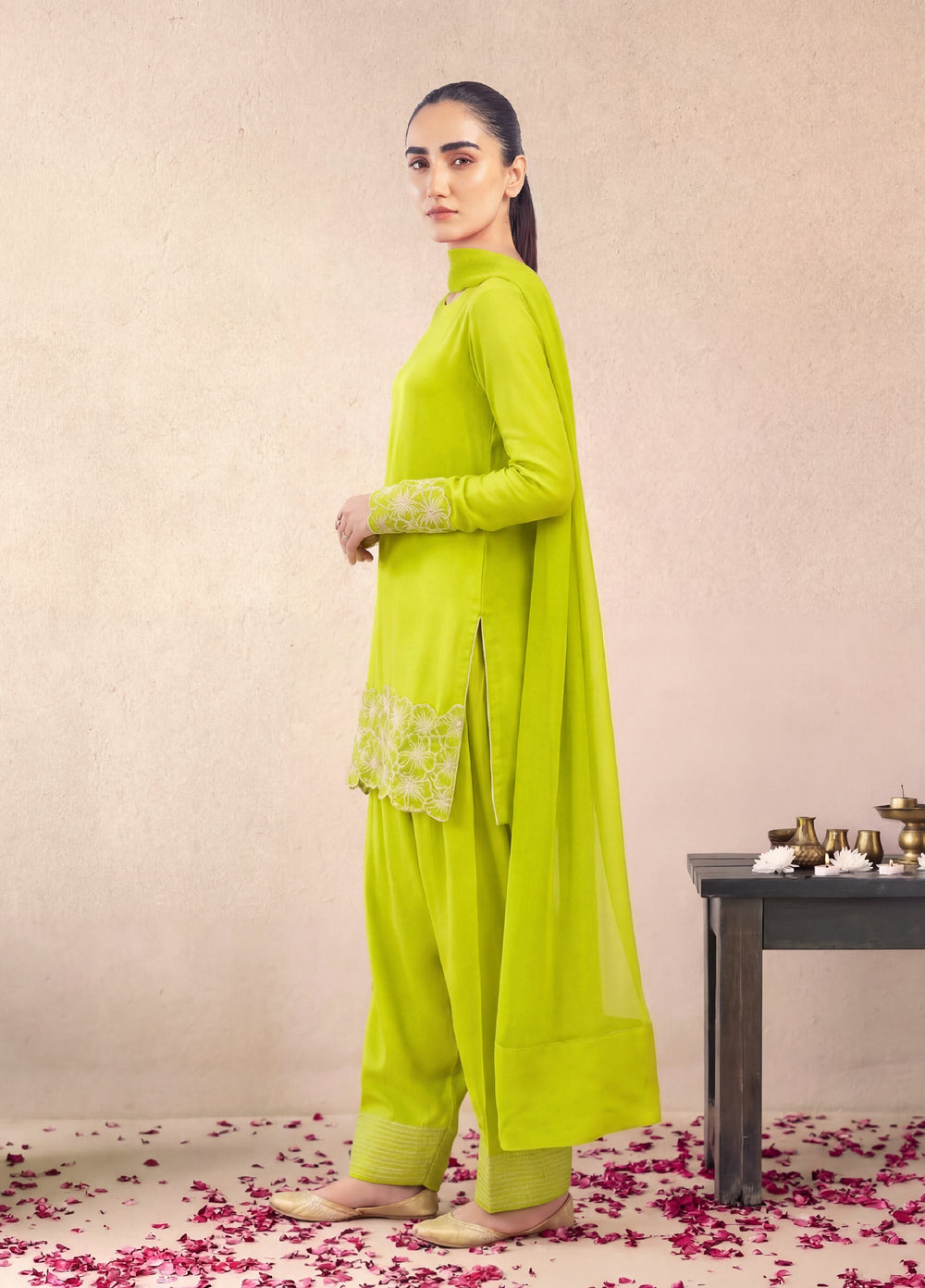 Dareecha by Daak RTW Embroidered Cotton Silk 3 Piece Suit MFS-L MASHAL MFS-L - Festive Collection