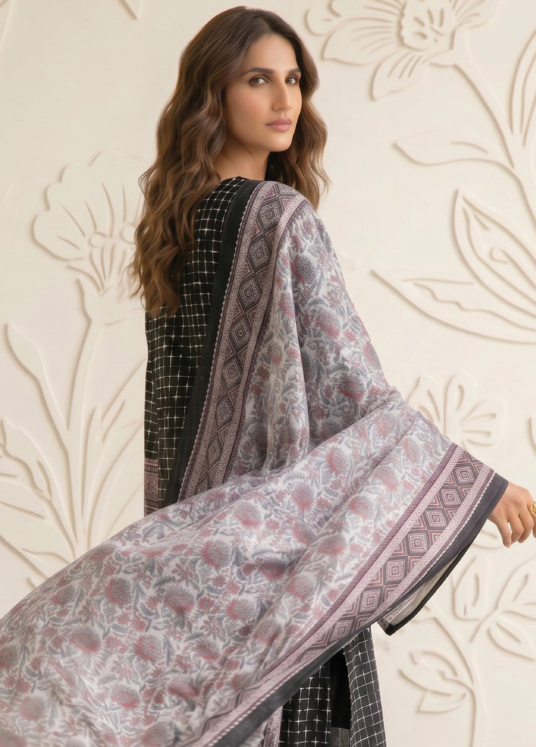Salina by Regalia Textiles Unstitched Printed Lawn 3 Piece Suit RG26USII D-3 - Casual Collection