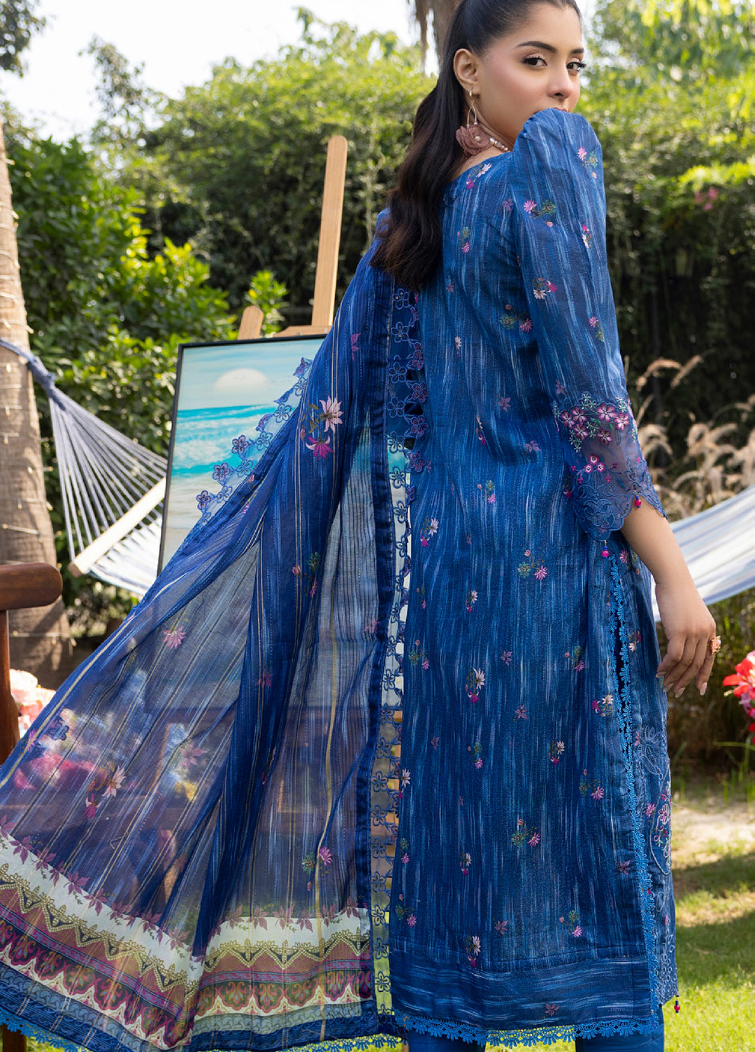 Al Zohaib Applique Kari Unstitched Embroidered Lawn 3 Piece Suit AZ26UAL D-03 - Casual Collection