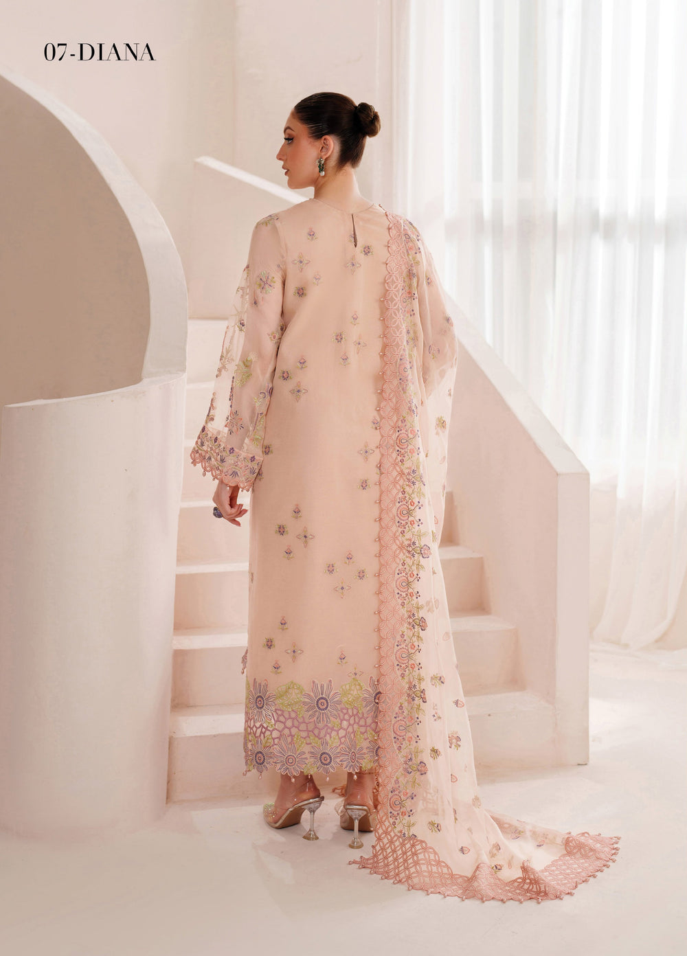 Threads by Alizeh Fashion Unstitched Embroidered Chiffon 3 Piece Suit AF26UTC D-7 Diana - Festive Collection