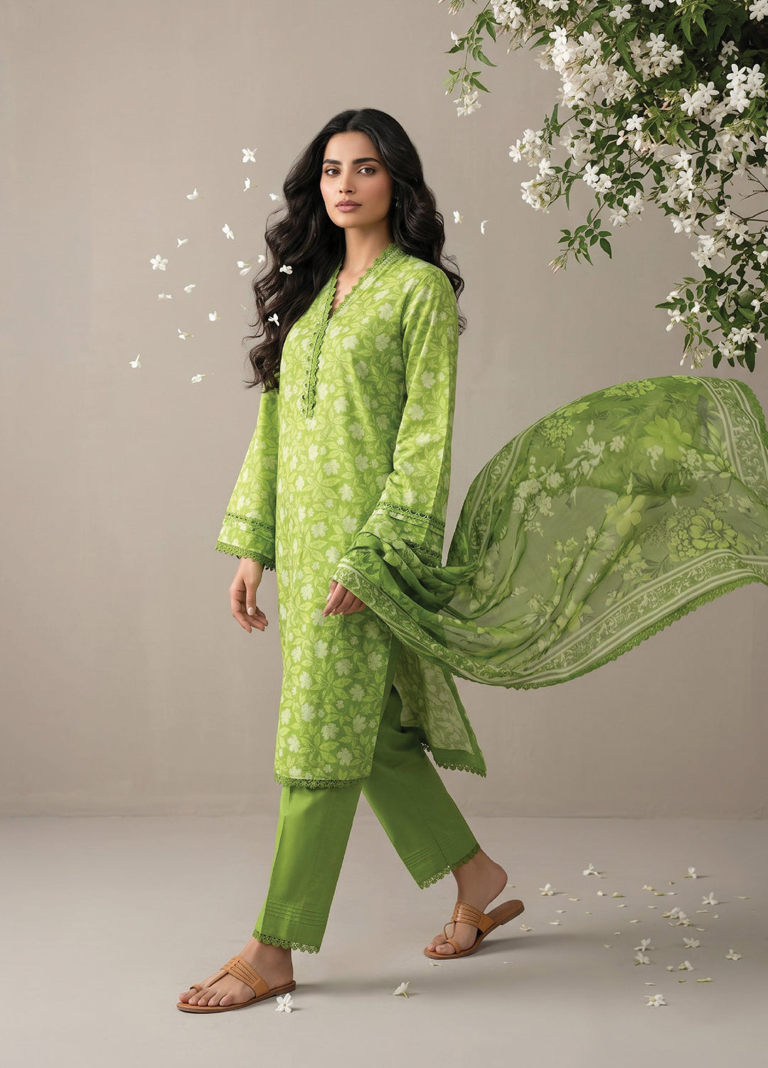 Salina by Regalia Textiles Unstitched Printed Lawn 3 Piece Suit RG26USI D-8 - Casual Collection