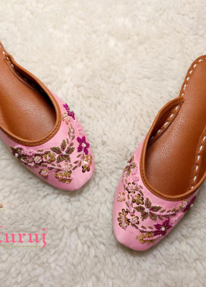 Zuruj Festive Style   Backless Khussay JU-163