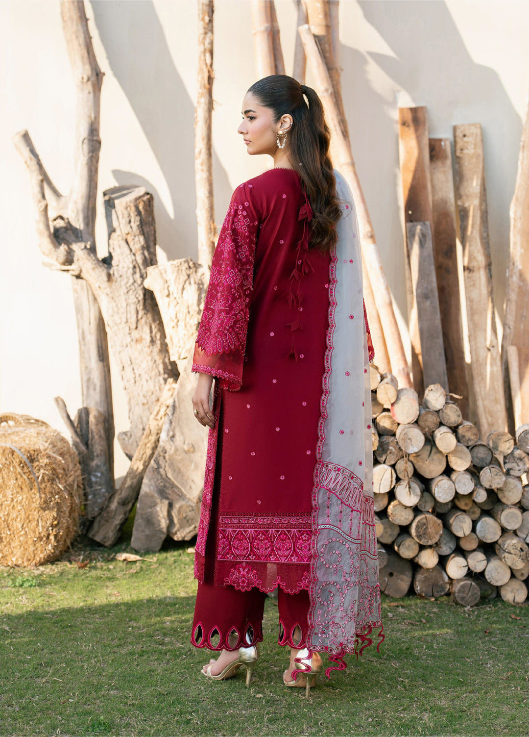 Aura of Flora by Zarizaa Unstitched Embroidered Luxury Lawn 3 Pcs Suit ZZ26UAFL ZA10-3ULE09R-2602 PIXEL - Summer