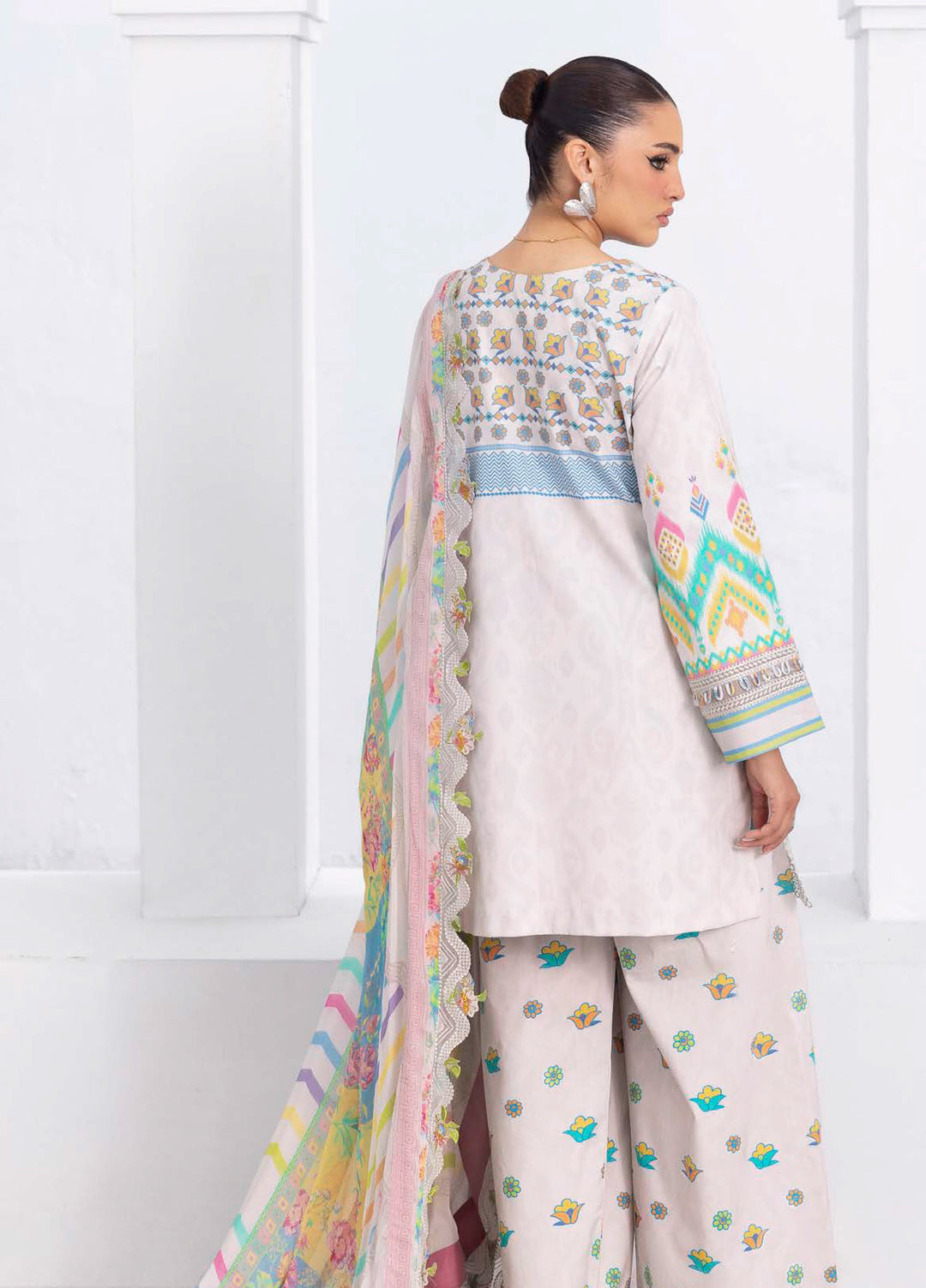 Rang e Bahar by Charizma Unstitched Embroidered Lawn 3 Piece Suit CHR26ULR CRB6-21 - Summer Collection