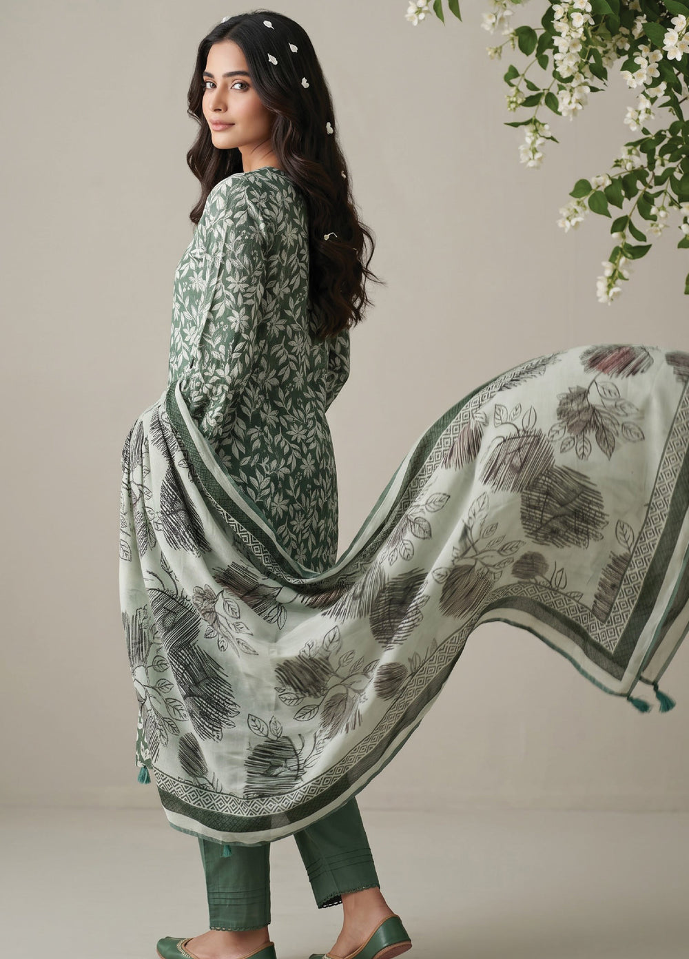 Salina by Regalia Textiles Unstitched Printed Lawn 3 Piece Suit RG26USI D-10 - Casual Collection