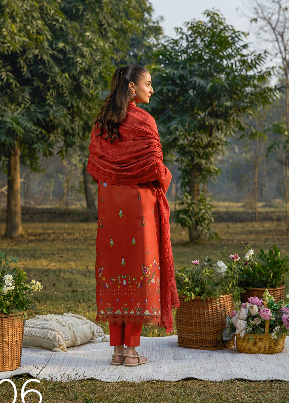 Raha Summer Prints by RajBari Unstitched Printed Lawn 3 Piece Suit RB26URS D-08 - Summer Collection