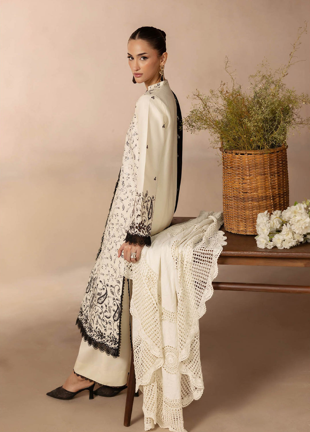 Sareen by Rajbari Unstitched Premium Viscose Chikankari 3 Piece RB25SC D-01 - Winter Collection