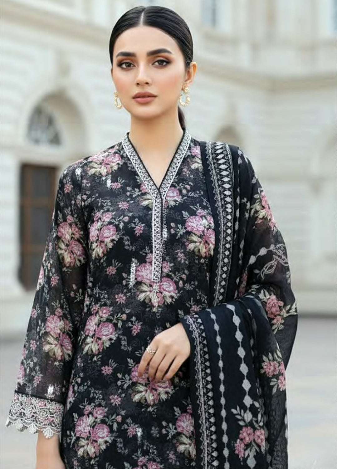 Komal Lawn by Lakhany Unstitched Embroidered Lawn 3 Piece Suit LSM26UK LG-SG-0045 - Summer Collection