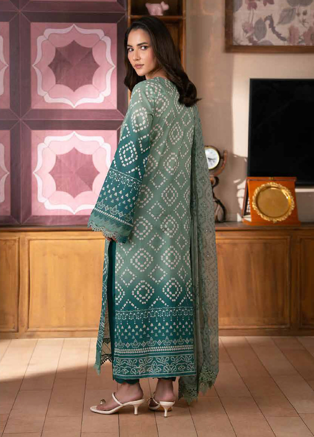 Chunri by Daria Unstitched Embroidered Lawn 3 Piece Suit DC26UCL DA-107 - Casual Collection