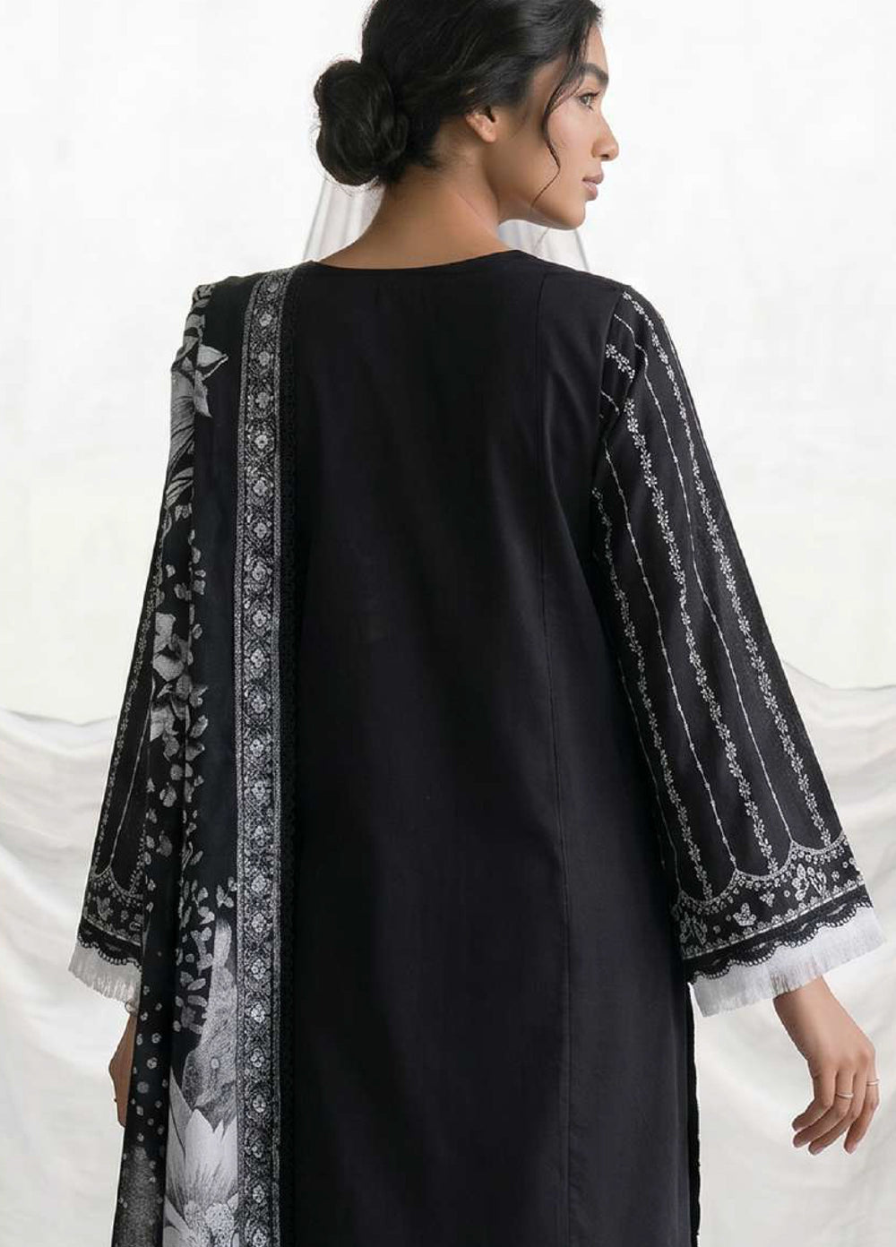 Zellbury Unstitched Embroidered Lawn 3 Piece Suit ZB26UVIII WUS26E31168 - Casual Collection