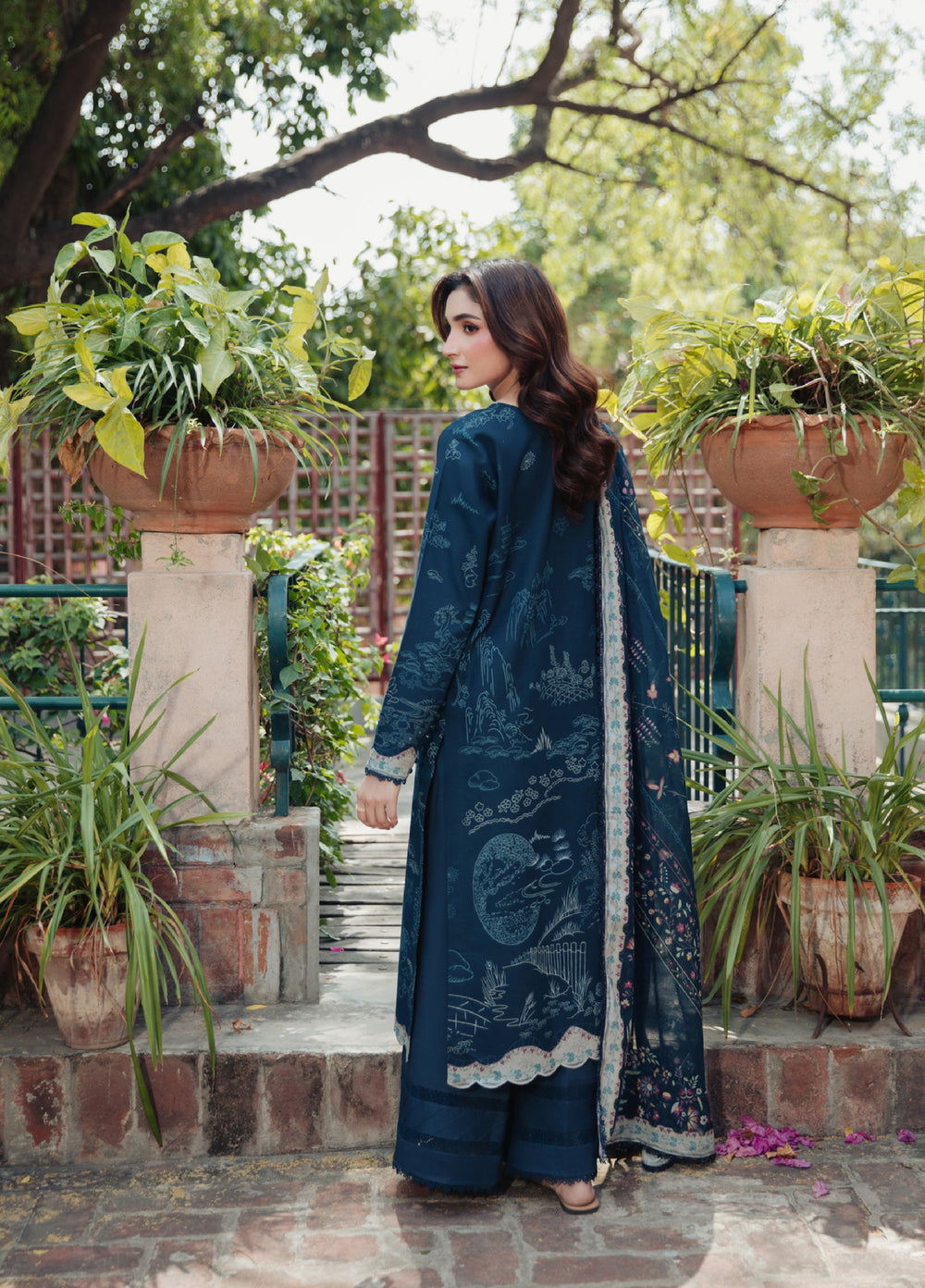 Zync by Florent Unstitched Printed Lawn 3 Piece Suit FL26ULE FZ-6 - Eid Collection