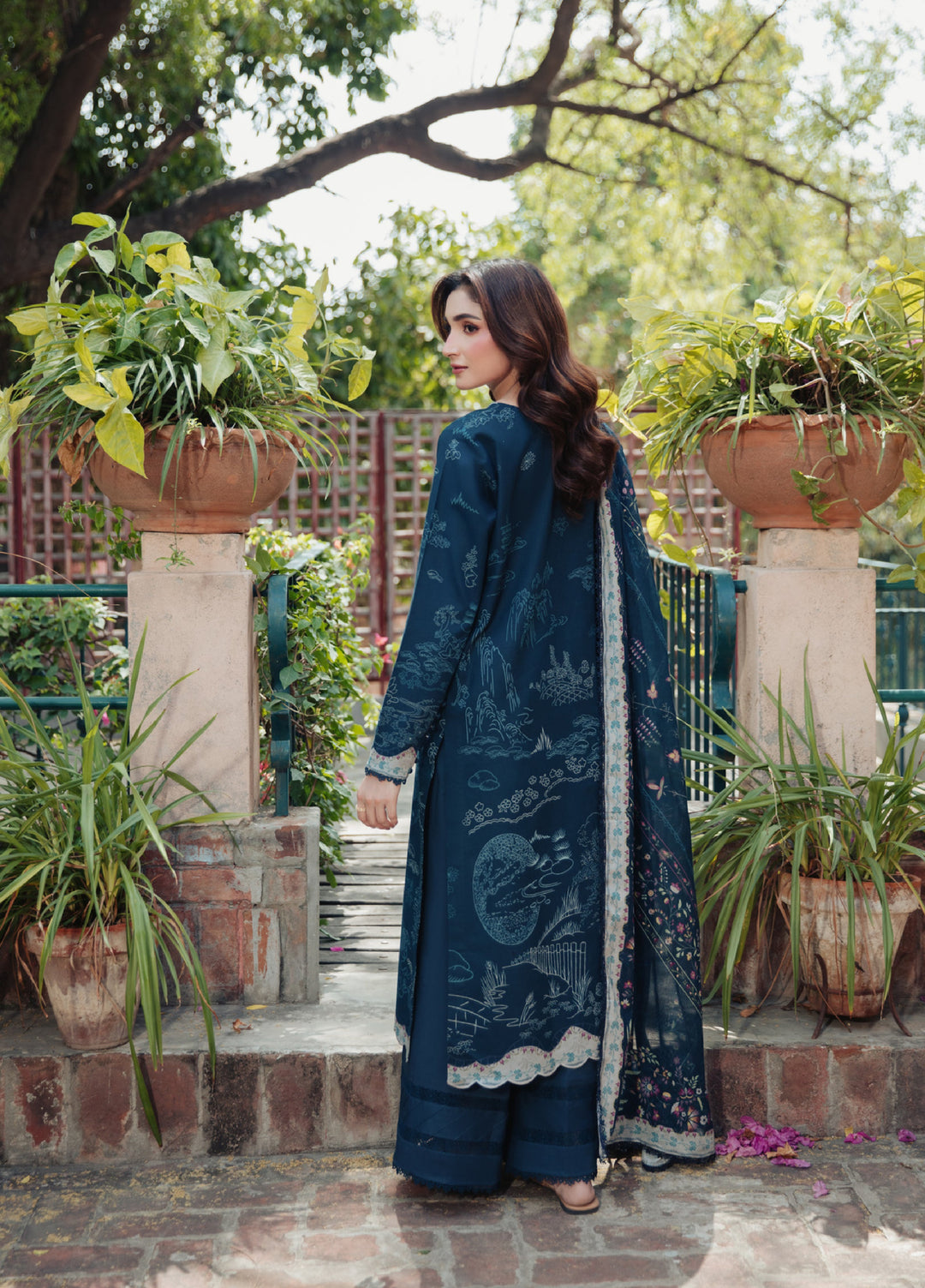 Zync by Florent Unstitched Printed Lawn 3 Piece Suit FL26ULE FZ-6 - Eid Collection