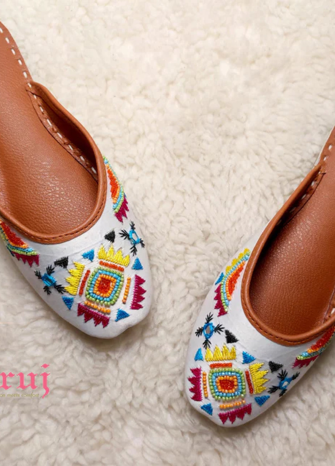 Zuruj Festive Style   Backless Khussay JU-173