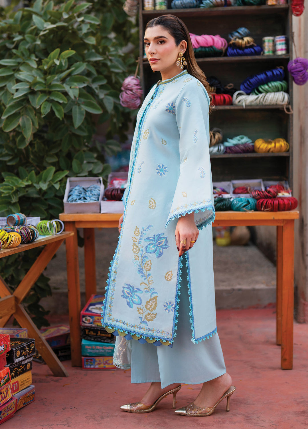 Satrangi by Mahnur Unstitched Embroidered Lawn 3 Piece Suit MN26ULS S-02 - Summer Collection