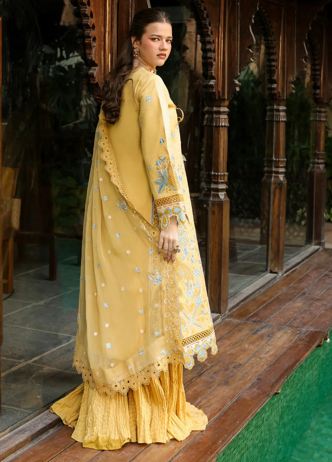 Shanaya by Mahnur Unstitched Embroidered Lawn 3 Piece Suit MN26USL SH-04 - Summer Collection