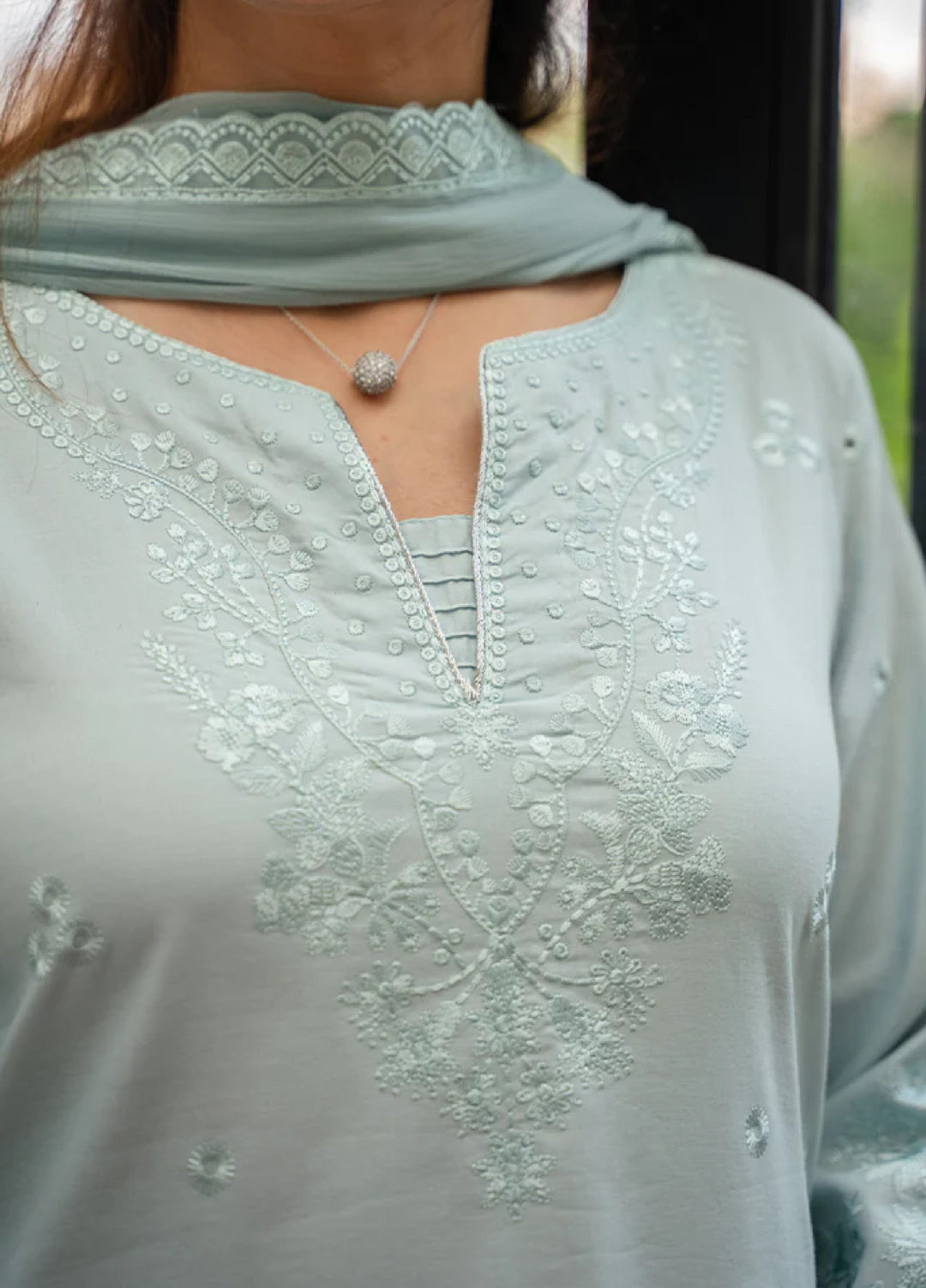 Basics by Gulaal Pret Embroidered Lawn 3 Piece DW-04 Waterlilly - Summer Collection