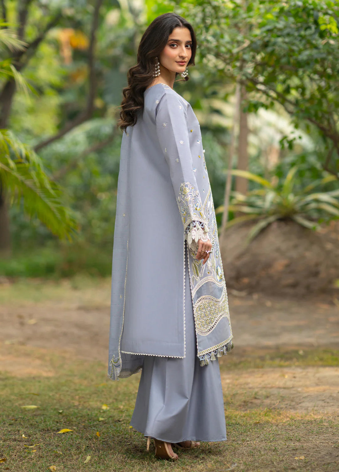 Angan by Mahnur Unstitched Embroidered Lawn 3 Piece Suit MN26UAL AAN-006 - Summer Collection