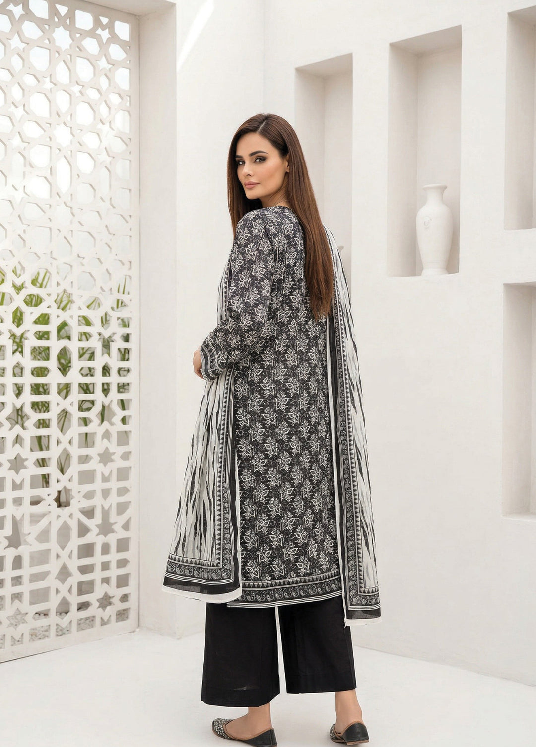 Black N White by Regalia Textiles Unstitched Printed Lawn 3 Piece Suit RG26ULBW D7 - Casual Collection