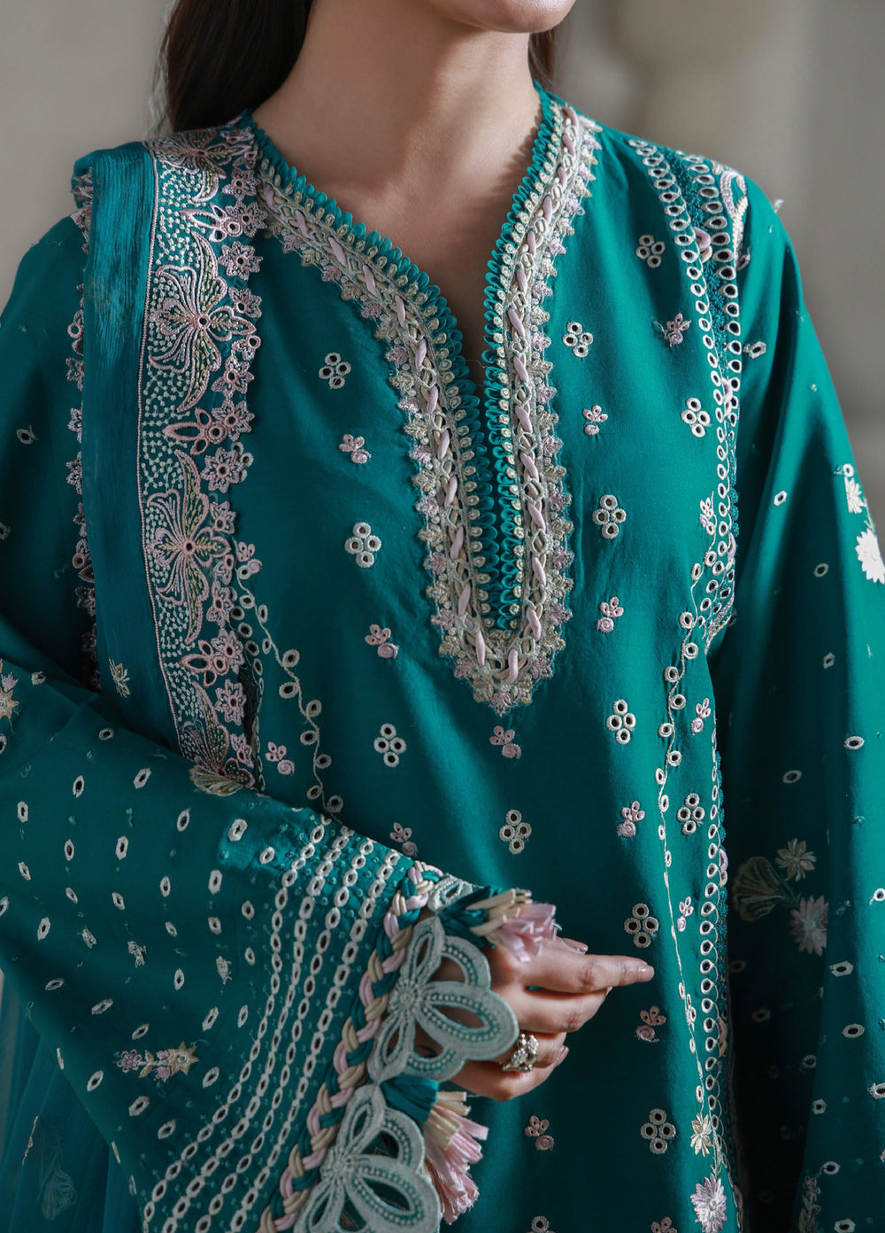 Saagar by Aabyaan Unstitched Embroidered Luxury Lawn 3 Piece Suit ABY26USL AL-7 Ayzel - Festive Collection