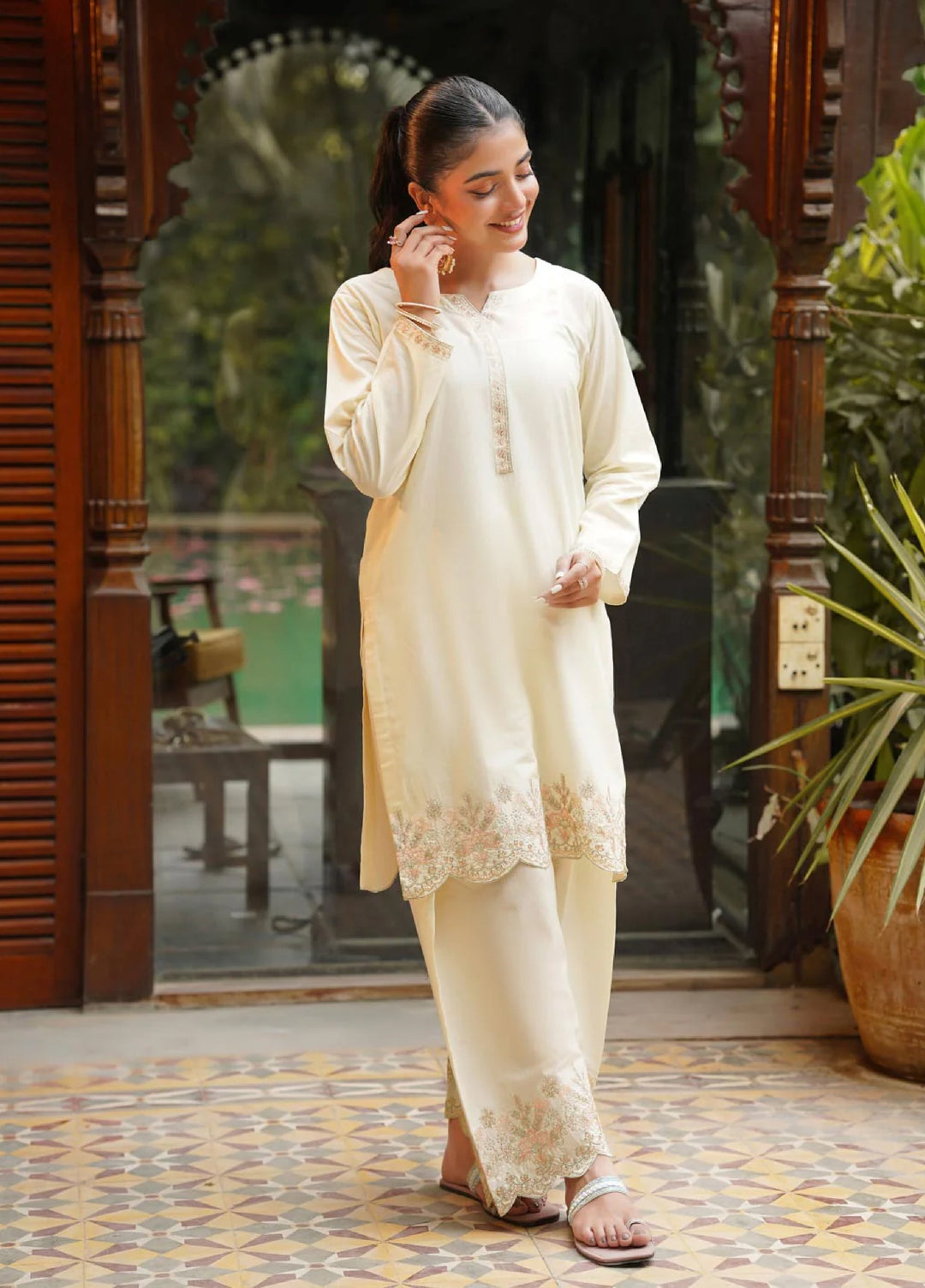 Rang e Bahar by Tng Women Pret Embroidered 2 Piece Shaffaf - Winter Collection