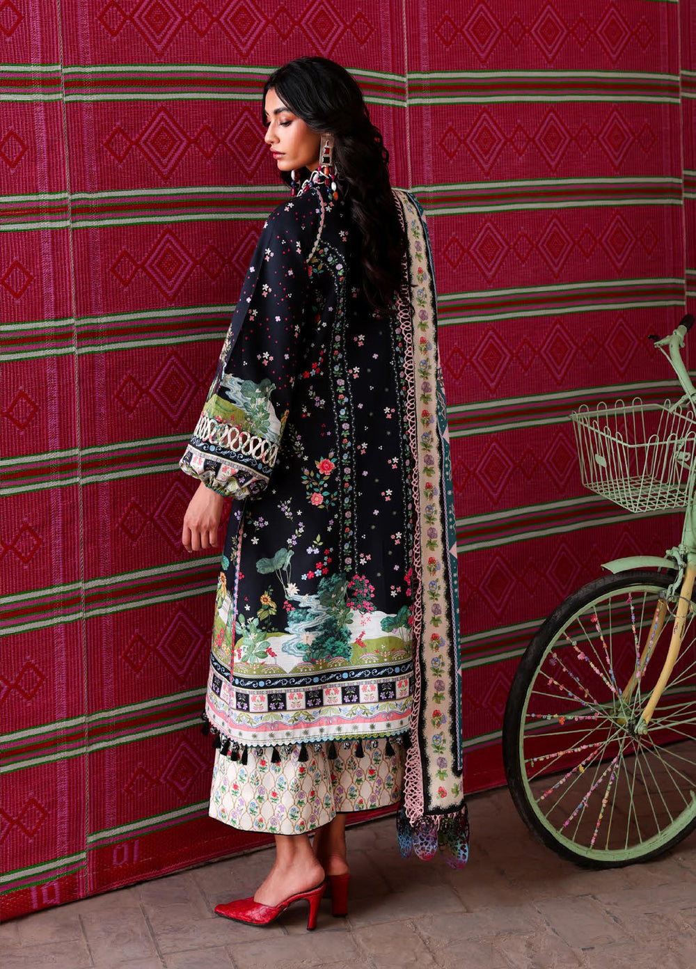 Neoma Prints by Republic Unstitched Printed Lawn 3 Piece Suit RW26UNL SP-4 INAYA - Summer Collection