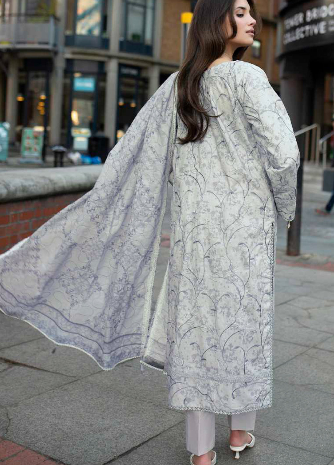 AL Zohaib Dhagakari Unstitched Embroidered Lawn 3 Piece Suit AZ26UD D-5 - Summer Collection