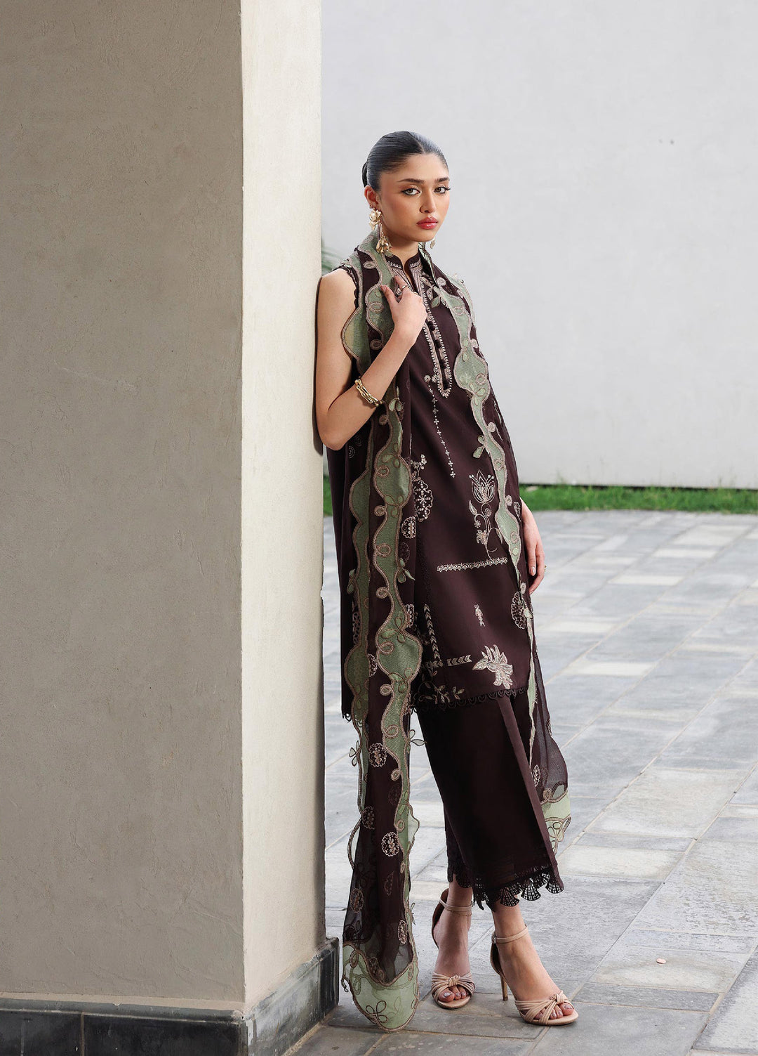 Q Line by Qalamkar Unstitched Embroidered Lawn 3 Piece Suit QLK26ULQ YASRA QKL-15 - Festive Collection