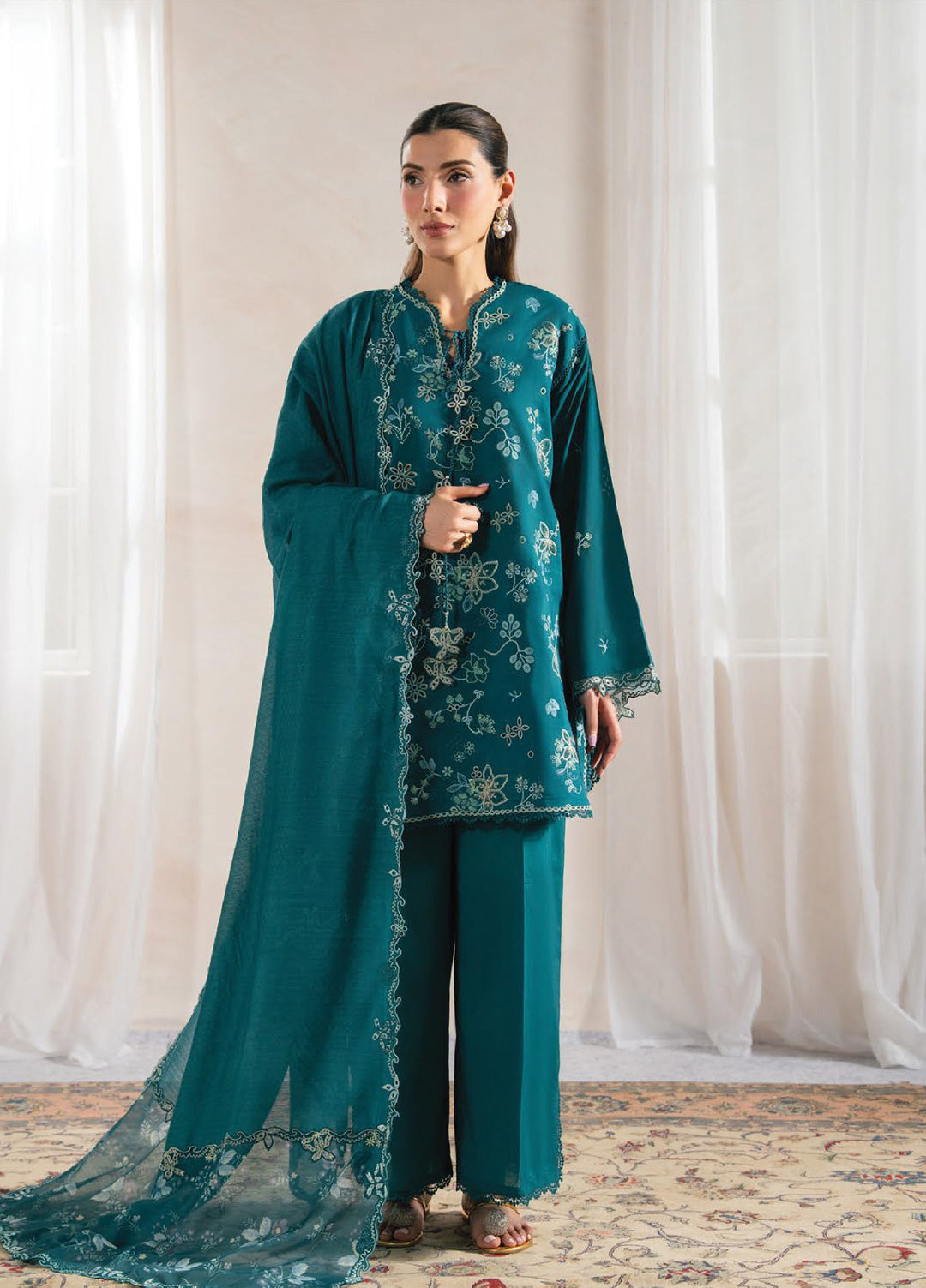 Seran Unstitched Embroidered Lawn 3 Piece Suit SN26ULLE Teyra D-07 - Eid Collection