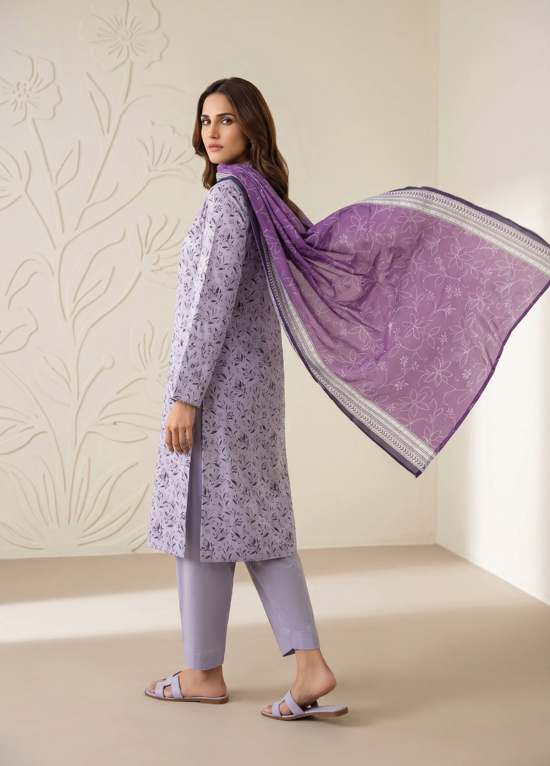 Salina by Regalia Textiles Unstitched Printed Lawn 3 Piece Suit RG26USII D-5 - Casual Collection