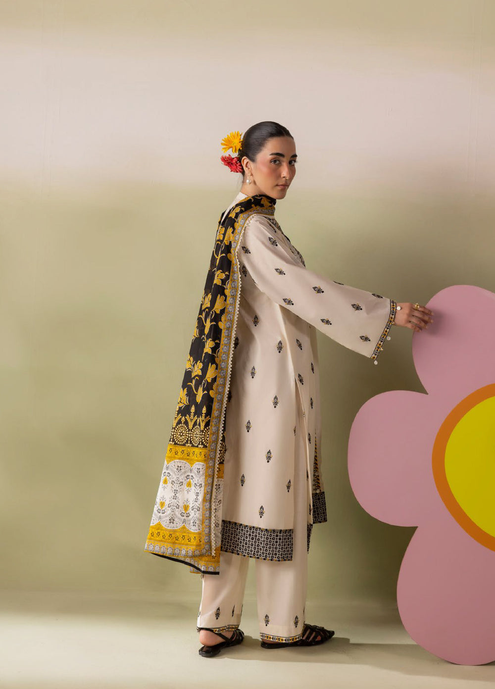 Bagheecha by Gul Ahmed Unstitched Embroidered Lawn 3 Piece Suit GA26ULB CL62355 - Casual Collection