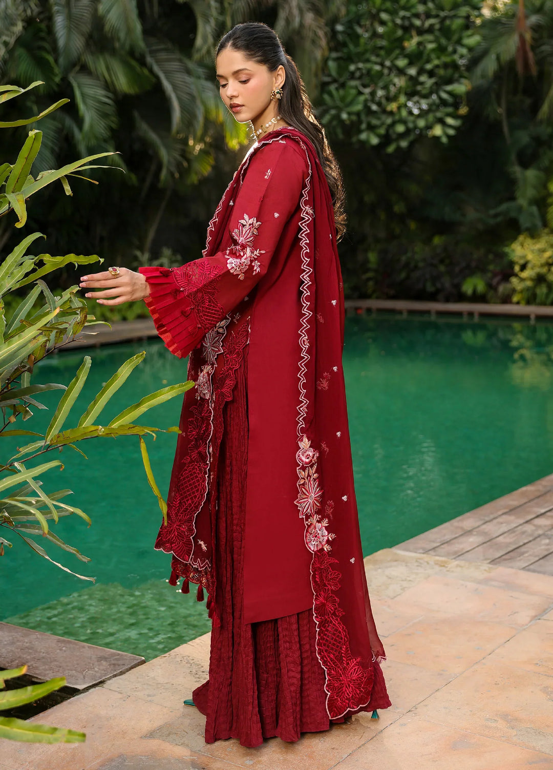 Shanaya by Mahnur Unstitched Embroidered Lawn 3 Piece Suit MN26USL SH-05 - Summer Collection