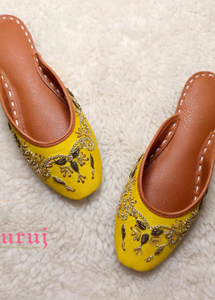 Zuruj Festive Style   Backless Khussay JU-169