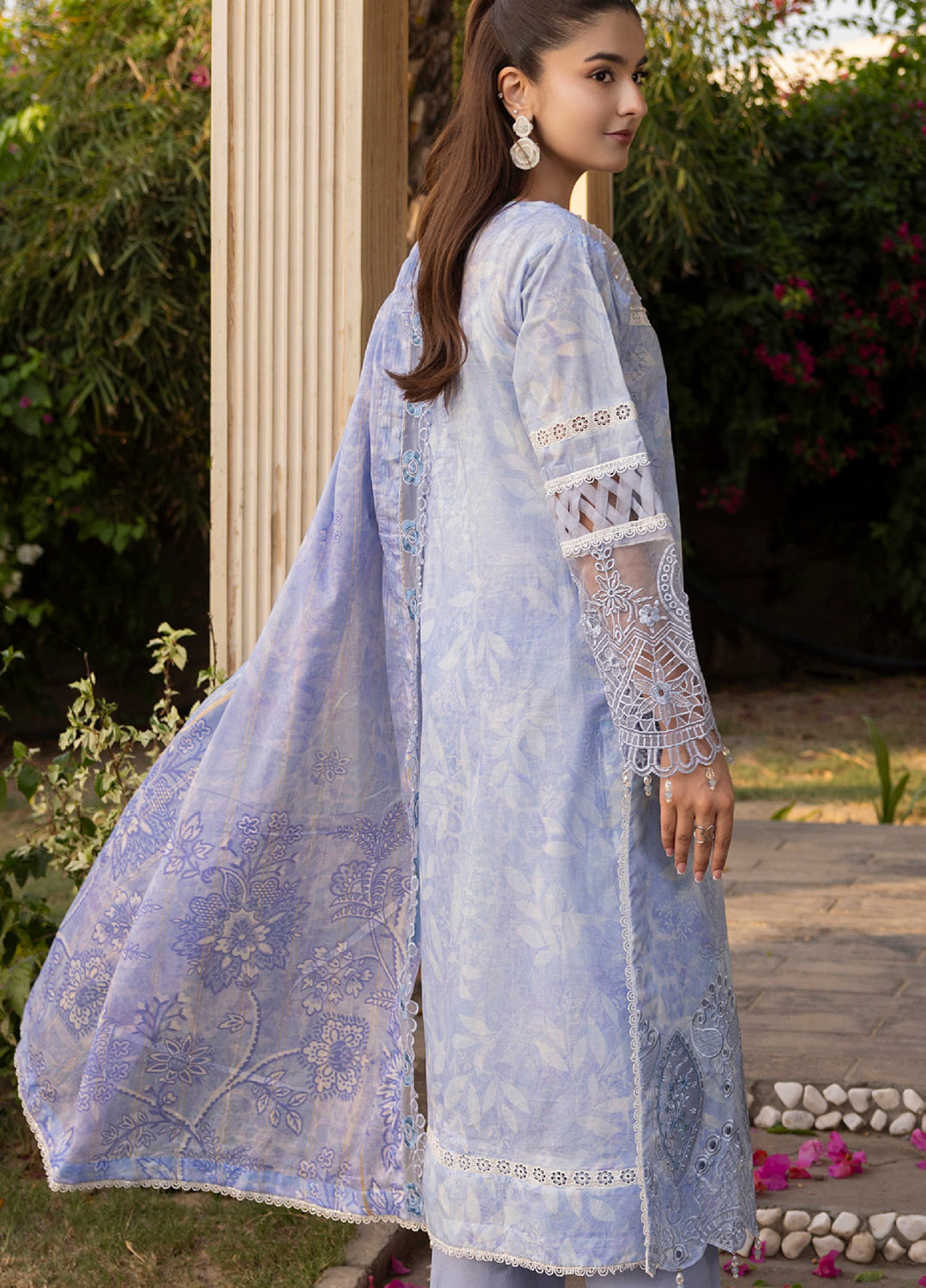 Al Zohaib Applique Kari Unstitched Embroidered Lawn 3 Piece Suit AZ26UAL D-11 - Casual Collection