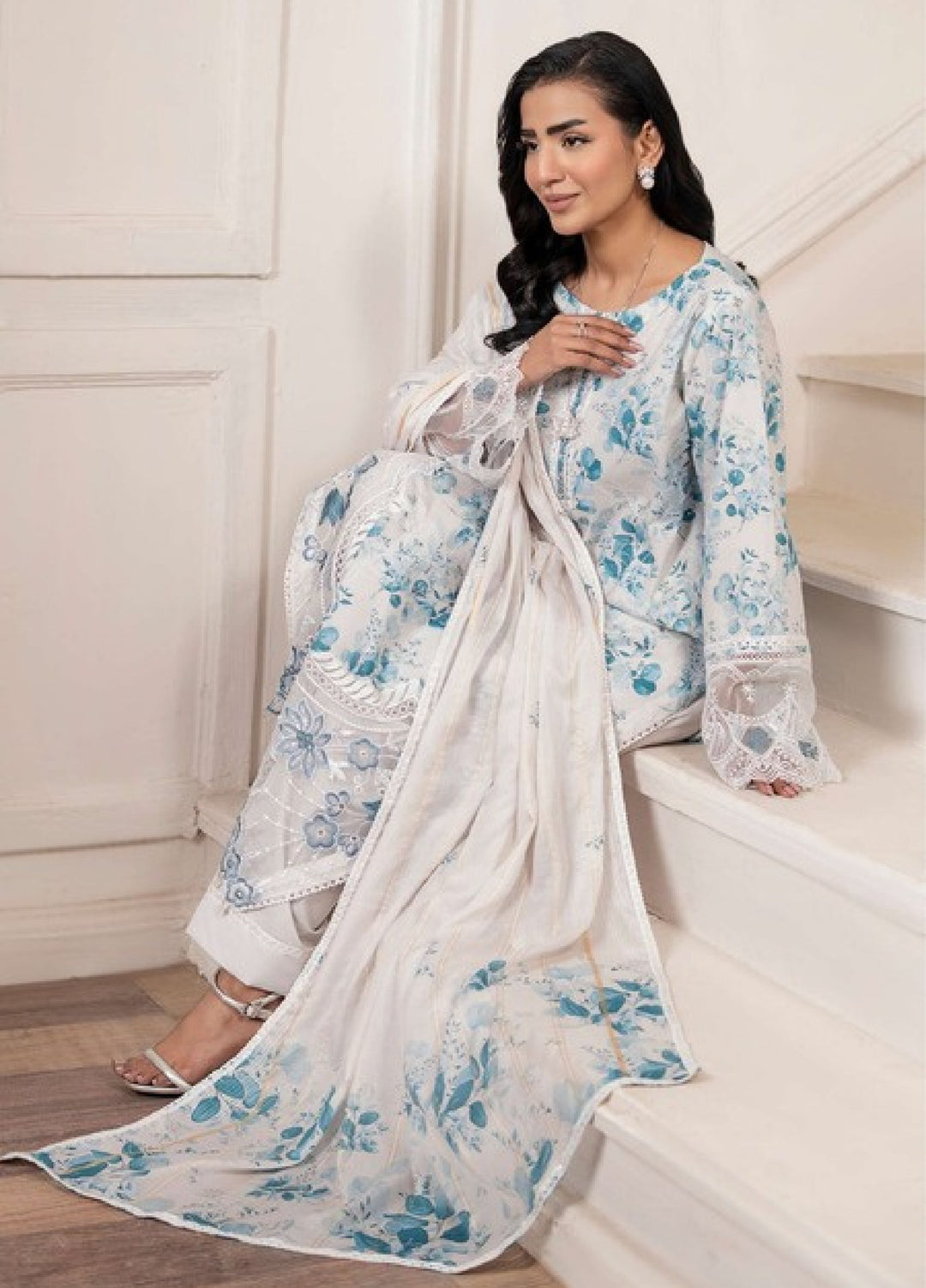 Applique Kari by Al Zohaib Unstitched Embroidered Lawn 3 Piece Suit AZ26AVII D-08 - Summer Collection