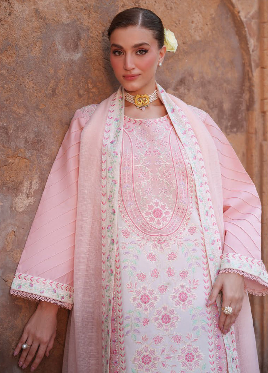 Nilofer by Mahnur Unstitched Embroidered Luxury Lawn 3 Piece Suit MN26ULN N-1 - Summer Collection