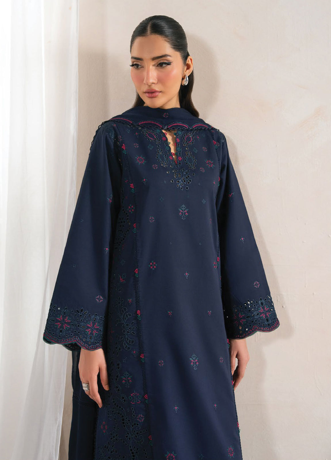 Seran Unstitched Embroidered Lawn 3 Piece Suit SN26ULLE Celune D-03 - Eid Collection