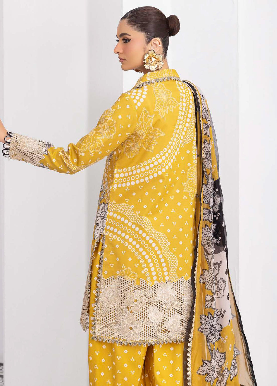 Rang e Bahar by Charizma Unstitched Embroidered Lawn 3 Piece Suit CHR26ULR CRB6-20 - Summer Collection