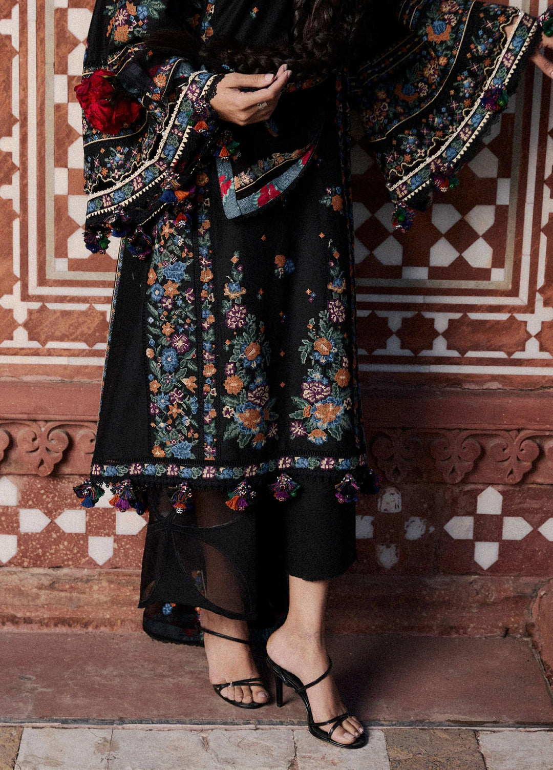 Zan by Hussain Rehar Unstitched Embroidered Lawn 3 Piece Suit HR26UZF Aswa D-75 - Festive Collection