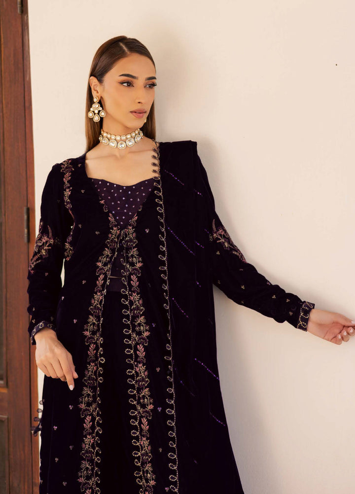Nureh Maya Unstitched Velvet Embroidered 3 Piece Suits NU25MF NW-123 - Festive Collection