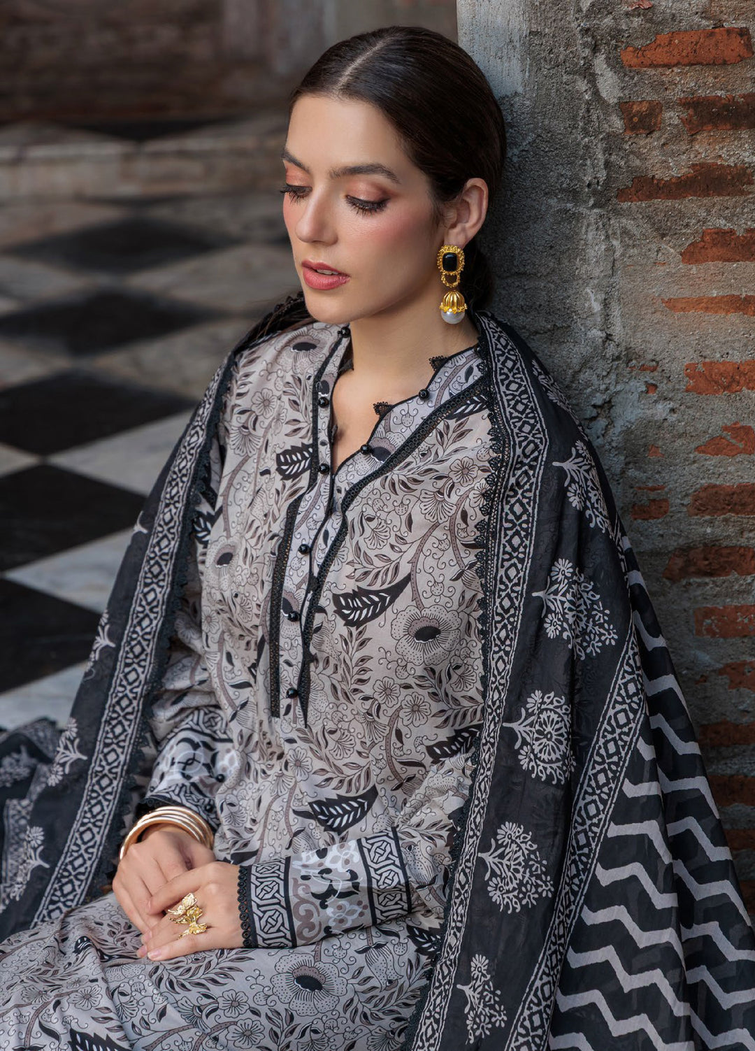 Noir and Blanc by Gul Ahmed Unstitched Printed Lawn 3 Piece Suit GA26UNBL B-62005 - Summer Collection