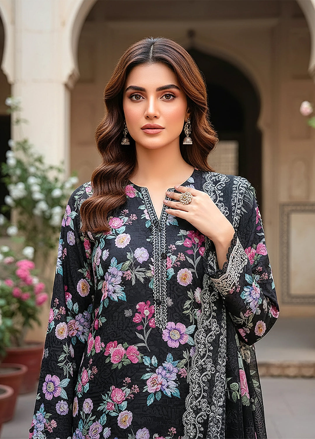 Lakhany Summer Essentials Embroidered Unstitched Lawn 3 Piece Suit LSM26USE LG-UB-0268 - Ramadan Collection