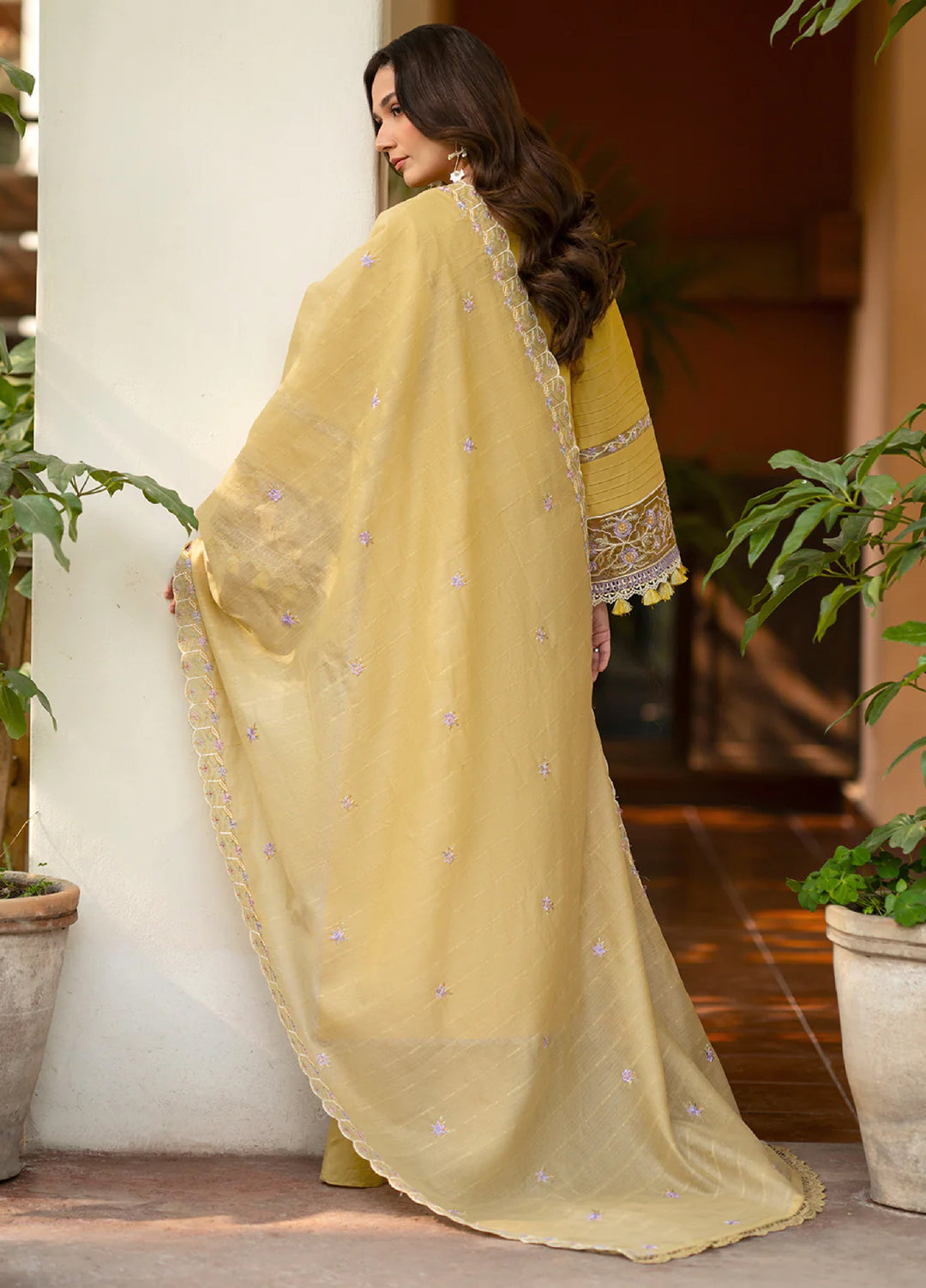 Angan by Mahnur Unstitched Embroidered Lawn 3 Piece Suit MN26UAL AAN-003 - Summer Collection