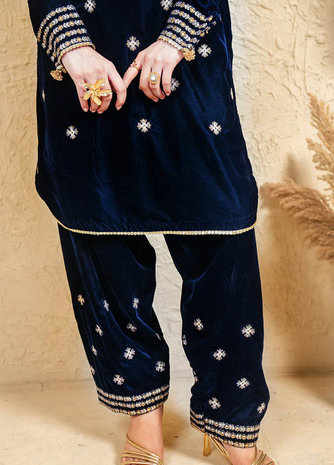 Winter Hues by Naayas Women Pret Embroidered 3 Piece Velvet Nilofer - Winter Collection