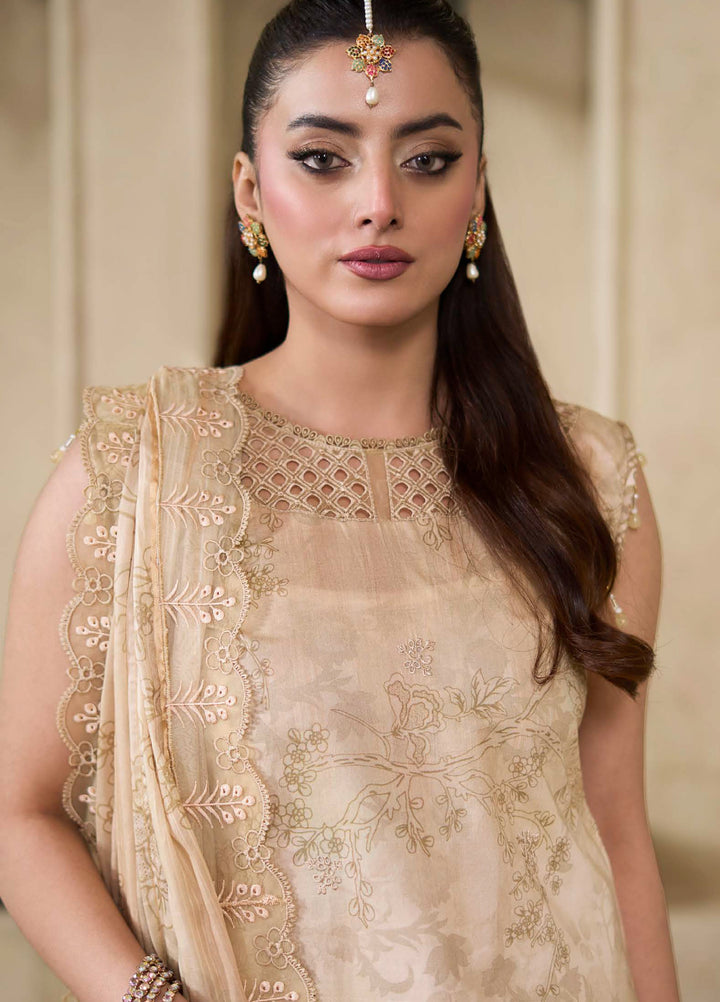 Applique Kari by Al Zohaib Unstitched Embroidered Lawn 3 Piece Suit AZ26AVI D-01 - Summer Collection