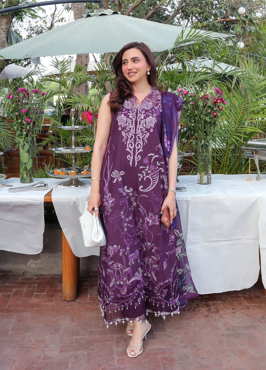 Asifa and Nabeel Unstitched Embroidered Lawn 3 Piece Suit AN26ULE Plum Royale VSL 26-10 - Eid Collection